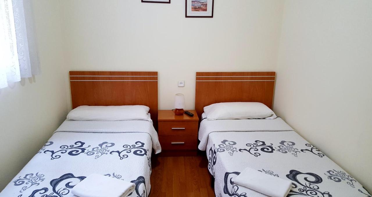 Hostal Machin Мадрид Экстерьер фото